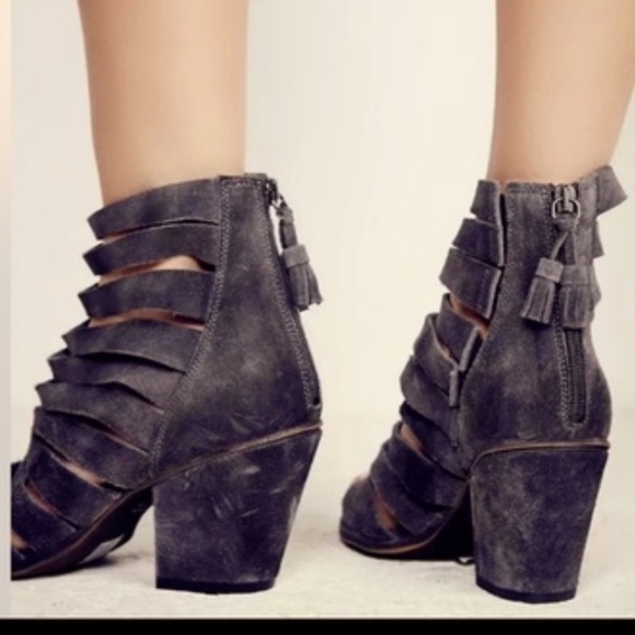 Free People Cayman Strappy Hybrid Gray Suede Open Toe Chunky  Heels 38 (US Sz 7) - Picture 3 of 14